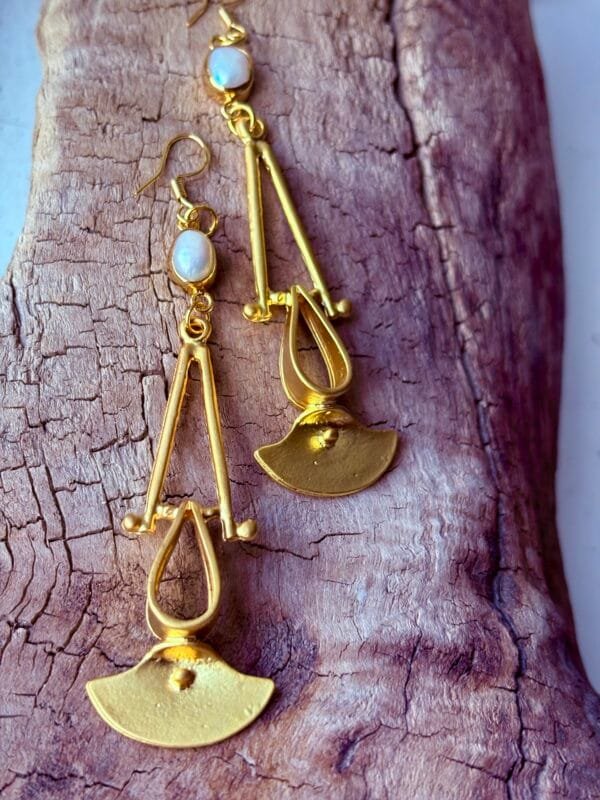 Perla Pre Columbian Style Earrings - Image 2