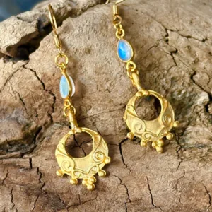 Sweet honey bee moon stone drops